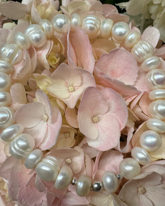 Lielā balto pērļu aproce