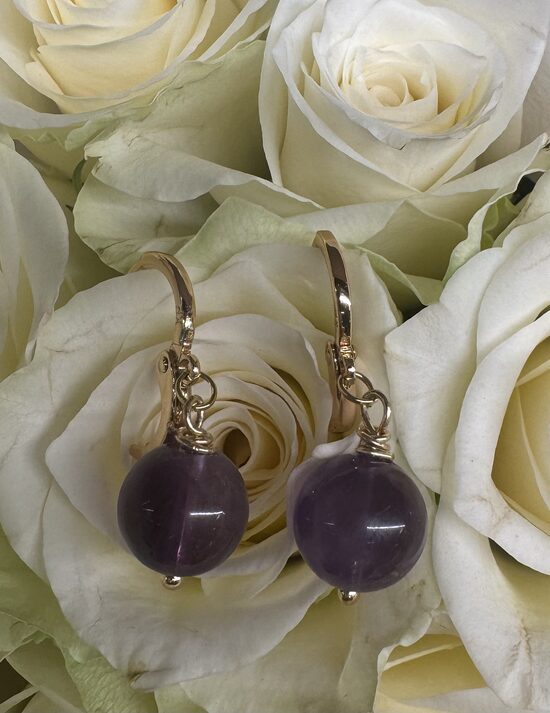 Ametista auskari apzeltīti ar slēgto aizdari