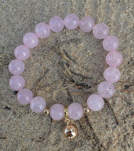 Rožu kvarca rota ar zelta bumbas piekariņu