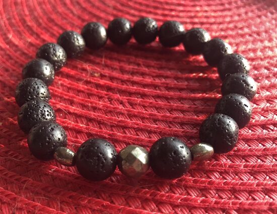 Lava ar pirītu 10 mm bumbiņām