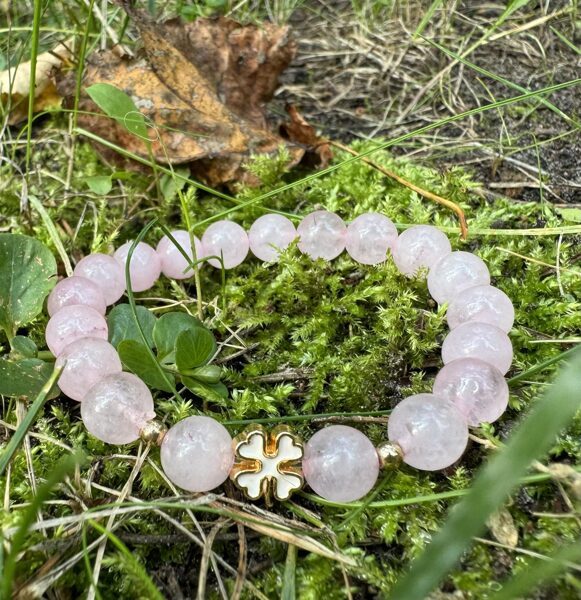 Rožu kvarca rokassprādze ar lapiņas savienojumu 8 mm